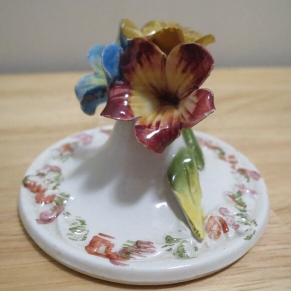 Bassano Italy Ceramic Trinket Vanity Dresser Box Lid Floral Embossed 4.75" Dia. - Picture 9 of 11